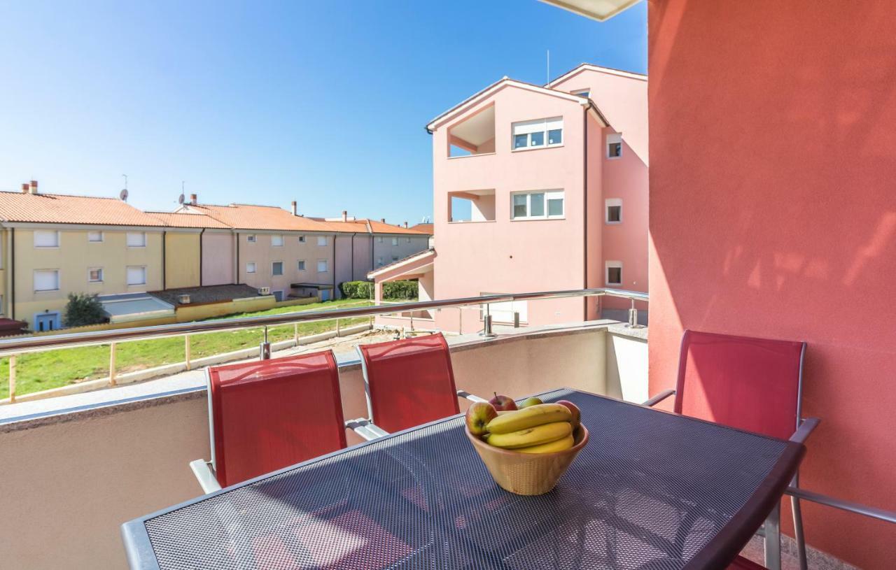 Apartman Kp Medulin Exterior foto