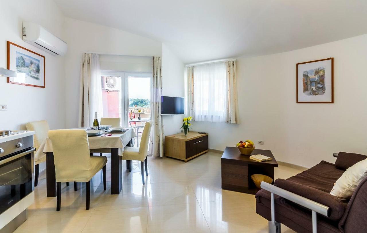 Apartman Kp Medulin Exterior foto